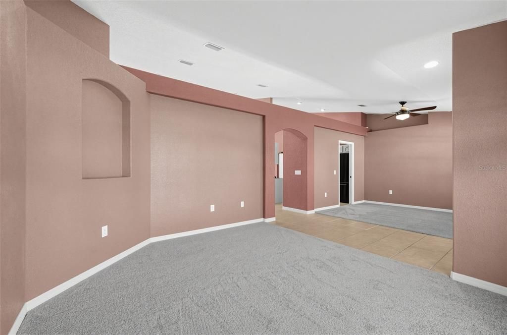 En Venta: $425,000 (4 camas, 3 baños, 2269 Pies cuadrados)