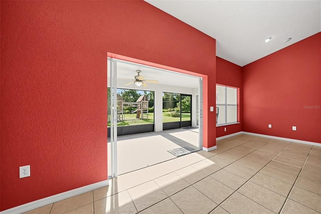 En Venta: $425,000 (4 camas, 3 baños, 2269 Pies cuadrados)