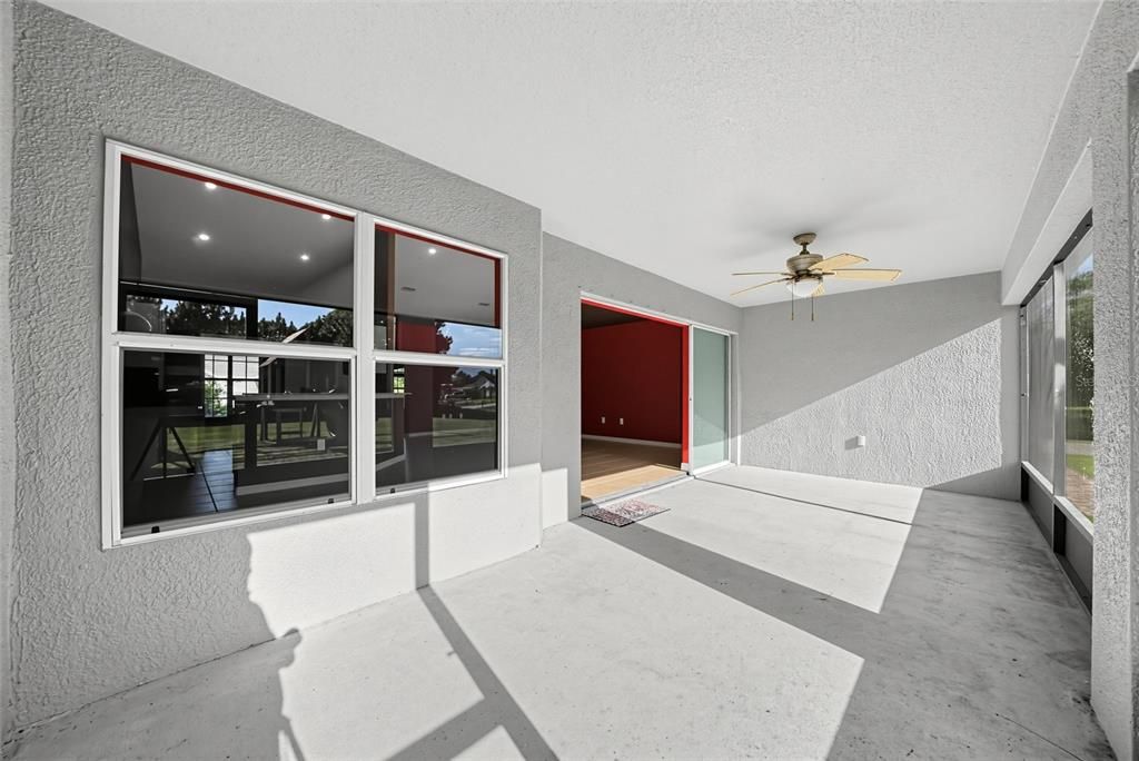 En Venta: $425,000 (4 camas, 3 baños, 2269 Pies cuadrados)