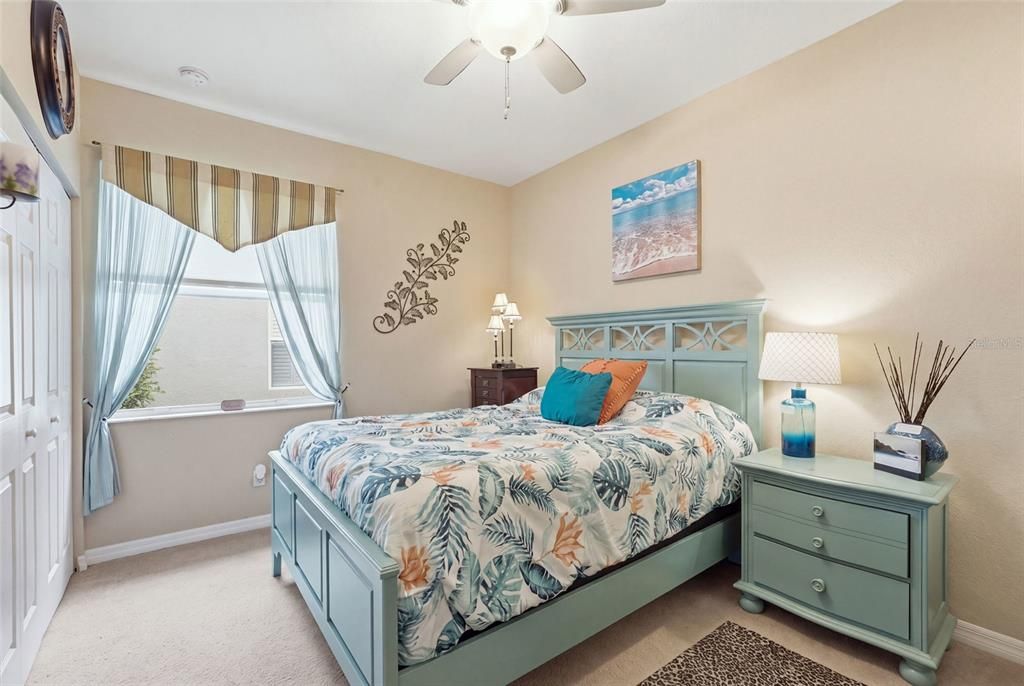 For Sale: $365,000 (3 beds, 2 baths, 2290 Square Feet)