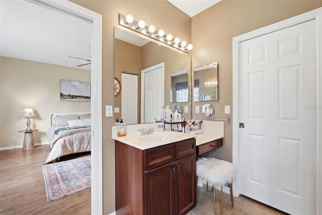 For Sale: $365,000 (3 beds, 2 baths, 2290 Square Feet)
