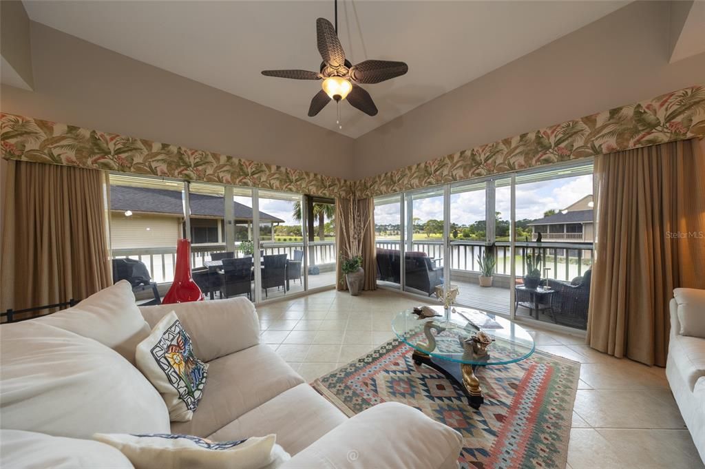 For Sale: $289,522 (2 beds, 2 baths, 1300 Square Feet)