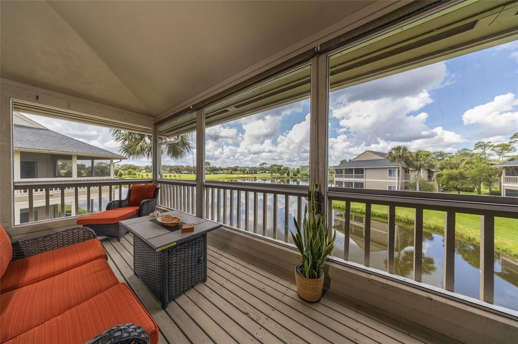 For Sale: $289,522 (2 beds, 2 baths, 1300 Square Feet)