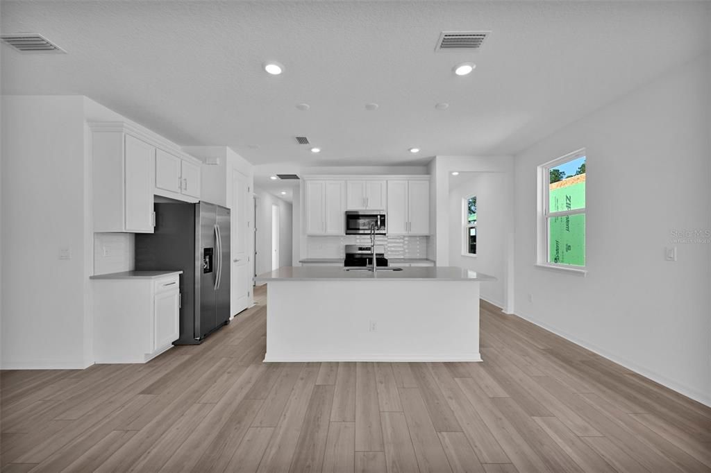 For Sale: $339,000 (4 beds, 2 baths, 1510 Square Feet)