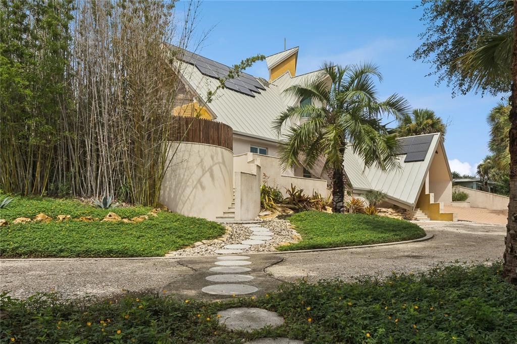 For Sale: $2,495,999 (3 beds, 3 baths, 3002 Square Feet)