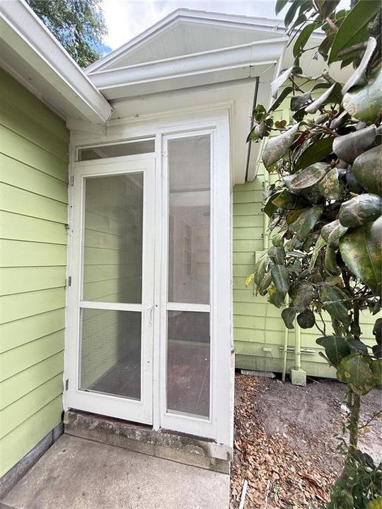 For Rent: $3,400 (3 beds, 2 baths, 1452 Square Feet)