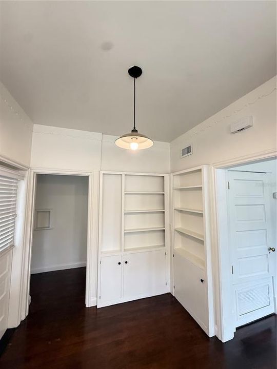 For Rent: $3,400 (3 beds, 2 baths, 1452 Square Feet)