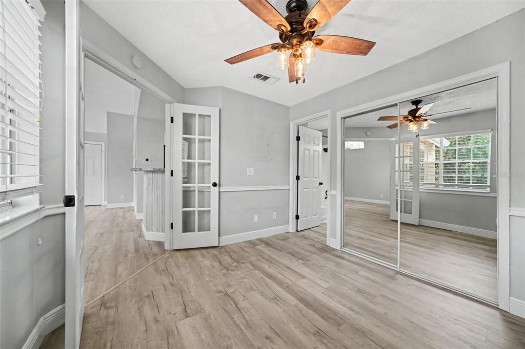 For Sale: $157,500 (2 beds, 2 baths, 796 Square Feet)