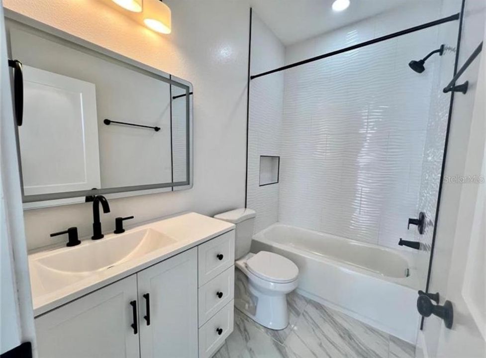 For Sale: $384,900 (4 beds, 2 baths, 1524 Square Feet)