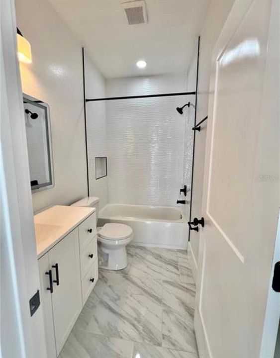 For Sale: $384,900 (4 beds, 2 baths, 1524 Square Feet)