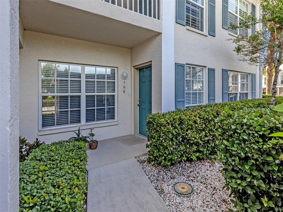 For Sale: $290,000 (2 beds, 2 baths, 1510 Square Feet)