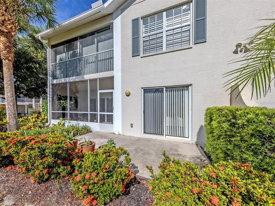 For Sale: $290,000 (2 beds, 2 baths, 1510 Square Feet)