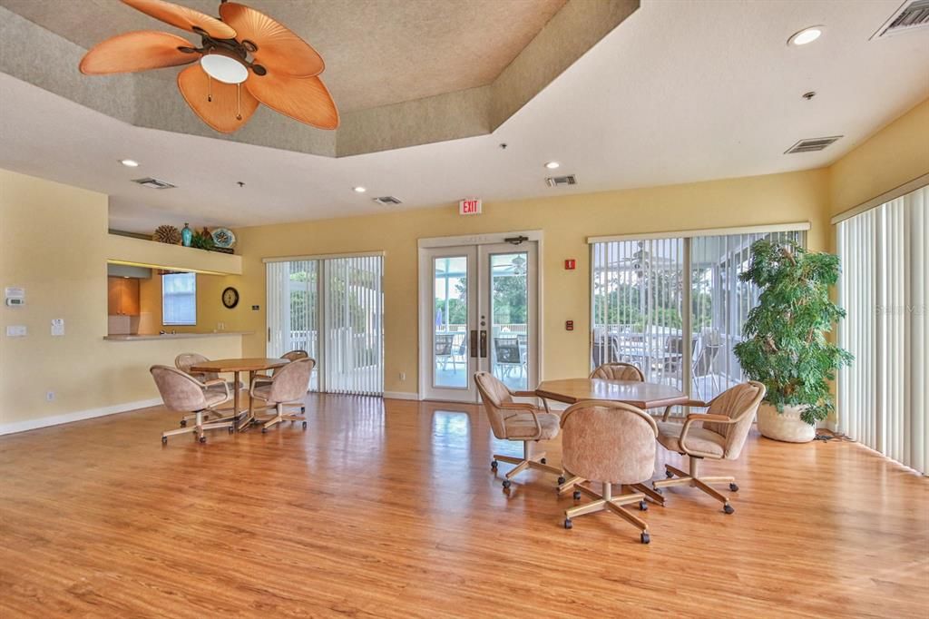 For Sale: $290,000 (2 beds, 2 baths, 1510 Square Feet)