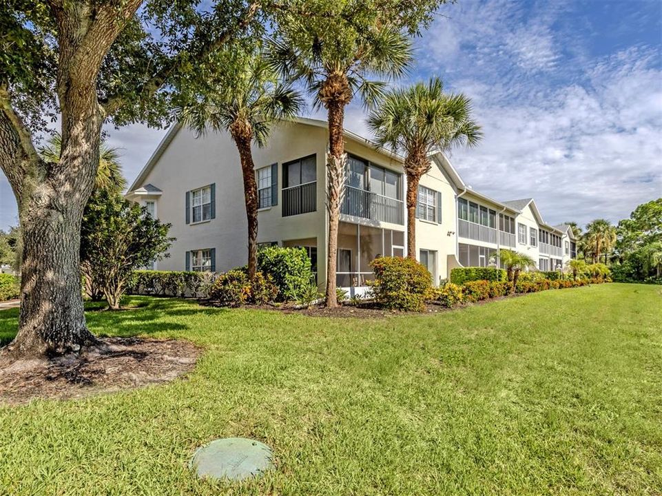 For Sale: $290,000 (2 beds, 2 baths, 1510 Square Feet)