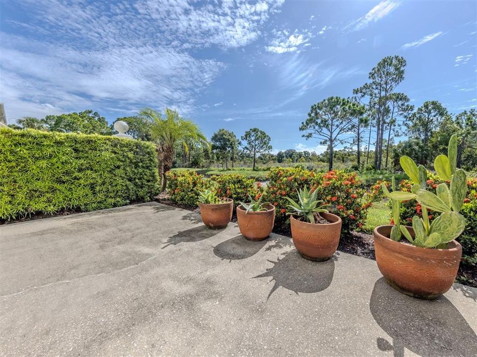 For Sale: $290,000 (2 beds, 2 baths, 1510 Square Feet)