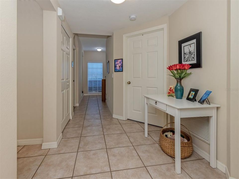 For Sale: $290,000 (2 beds, 2 baths, 1510 Square Feet)