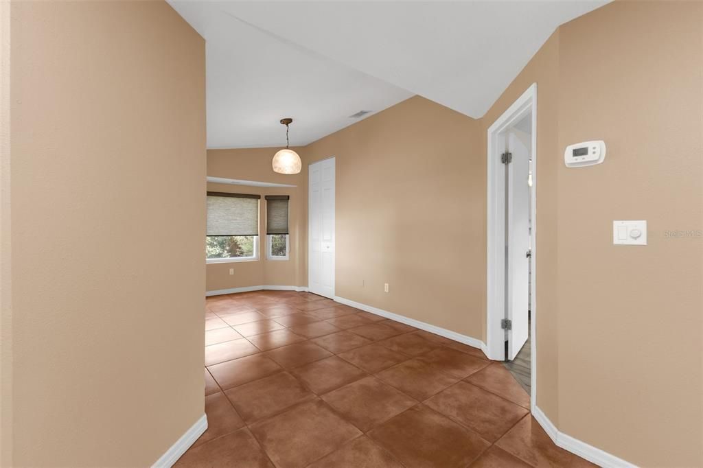 For Sale: $395,000 (3 beds, 2 baths, 1601 Square Feet)