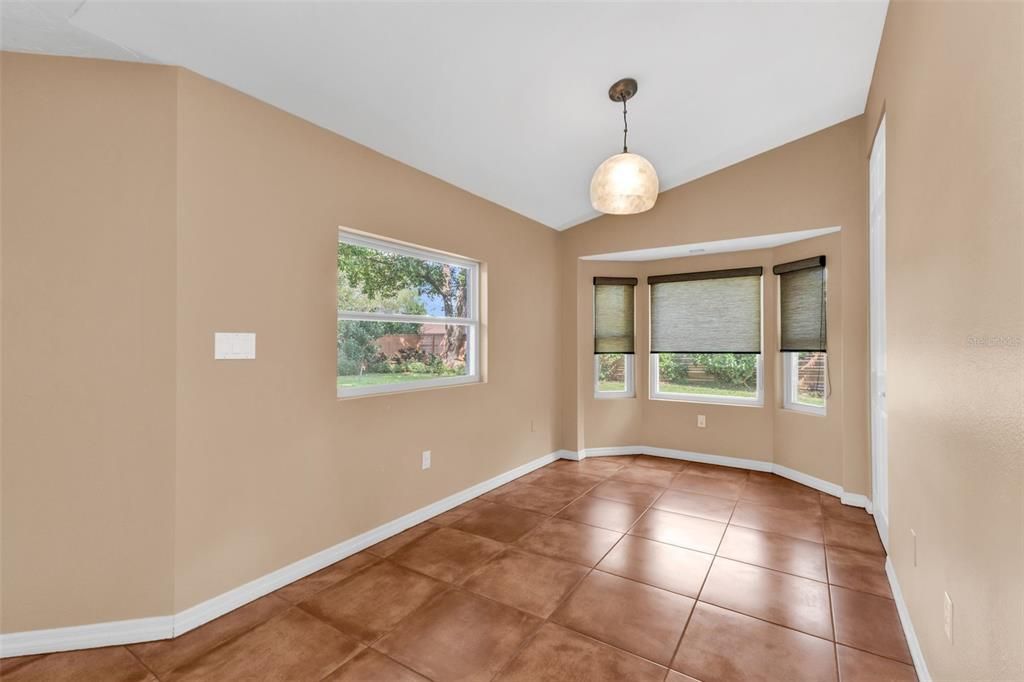 For Sale: $395,000 (3 beds, 2 baths, 1601 Square Feet)