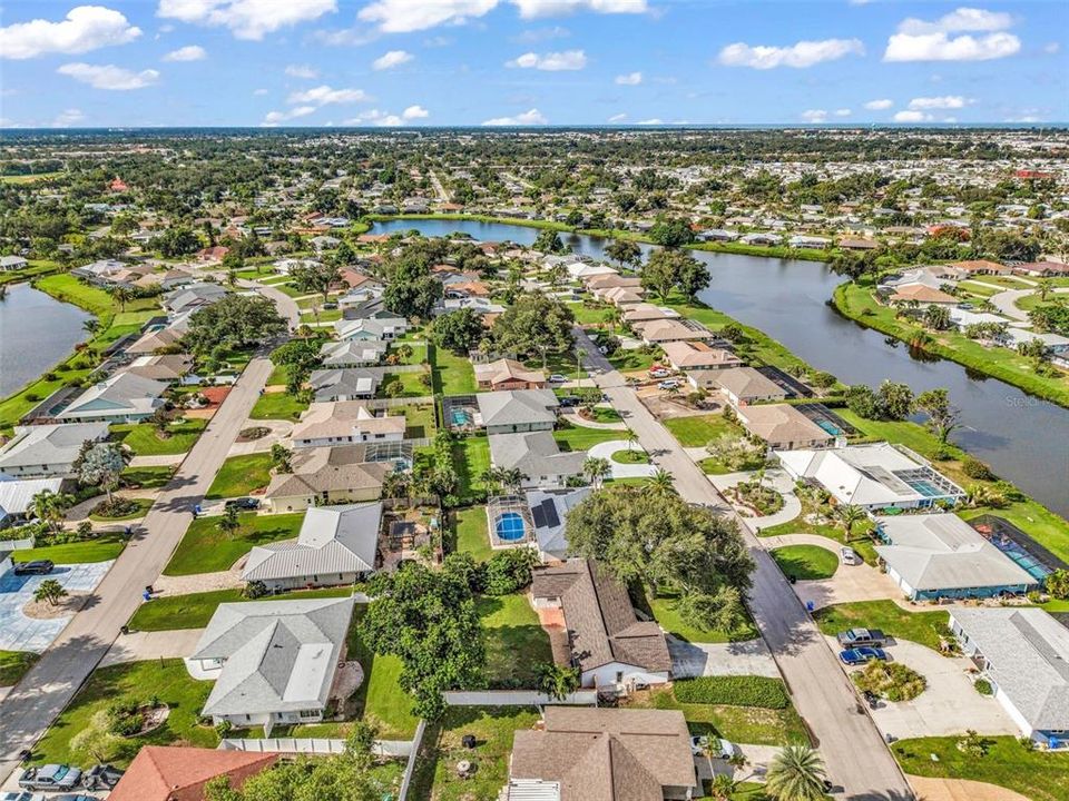 For Sale: $395,000 (3 beds, 2 baths, 1601 Square Feet)