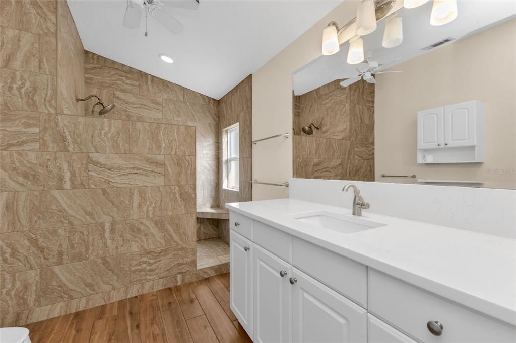 For Sale: $395,000 (3 beds, 2 baths, 1601 Square Feet)