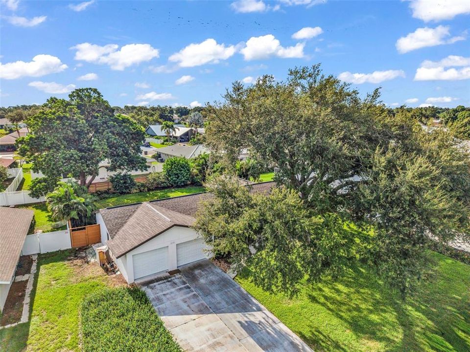 For Sale: $395,000 (3 beds, 2 baths, 1601 Square Feet)