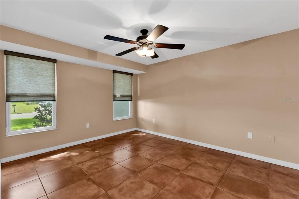 For Sale: $395,000 (3 beds, 2 baths, 1601 Square Feet)