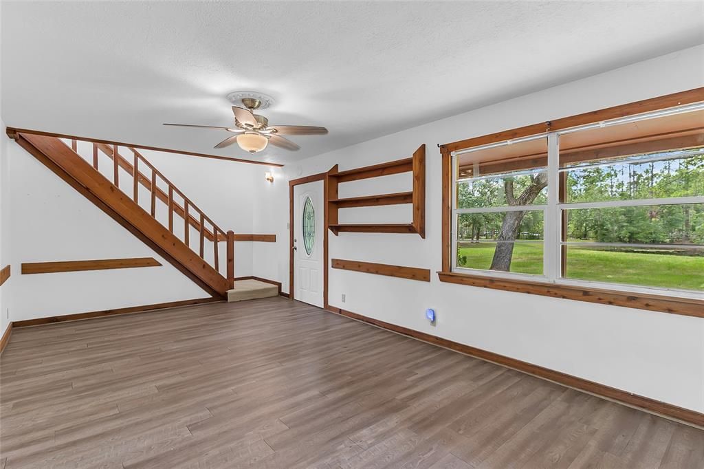 For Sale: $650,000 (2 beds, 2 baths, 1134 Square Feet)
