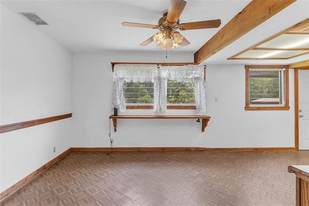 For Sale: $650,000 (2 beds, 2 baths, 1134 Square Feet)