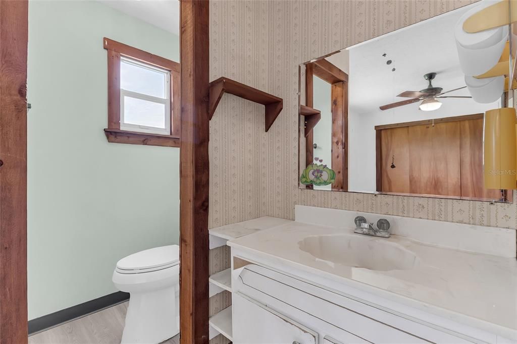 For Sale: $650,000 (2 beds, 2 baths, 1134 Square Feet)