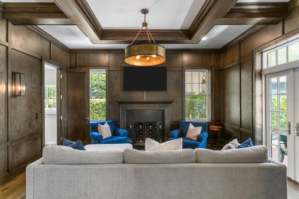 For Sale: $5,950,000 (4 beds, 4 baths, 5665 Square Feet)