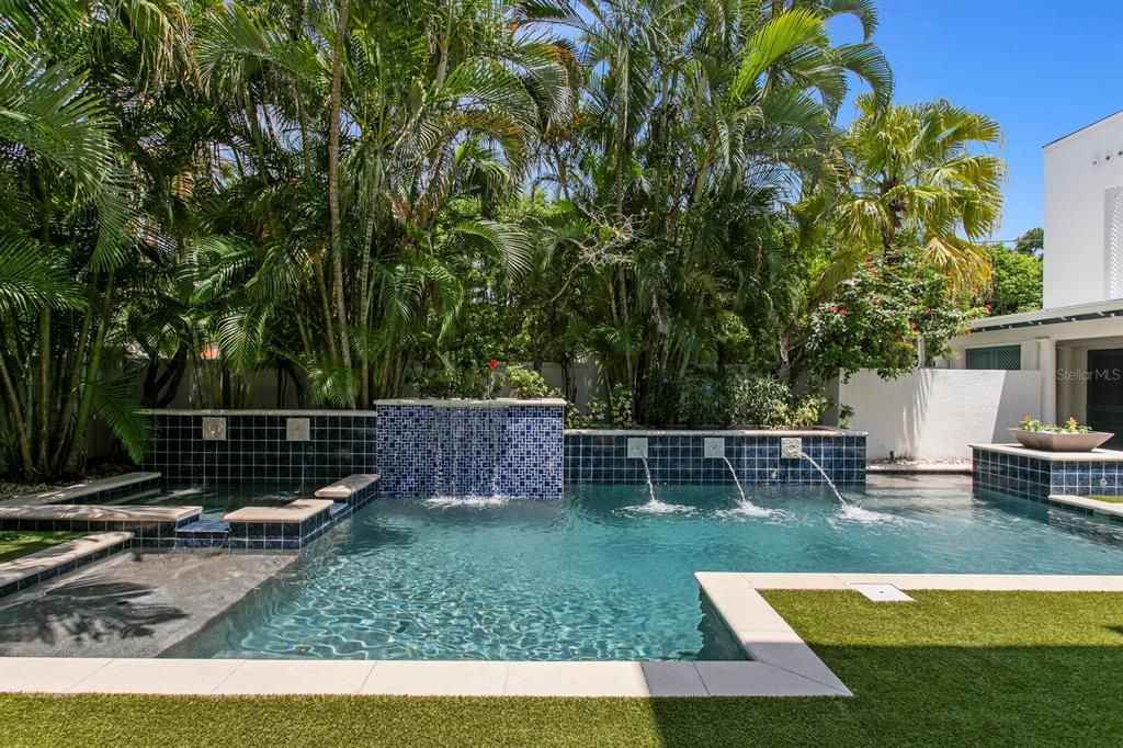 For Sale: $5,950,000 (4 beds, 4 baths, 5665 Square Feet)