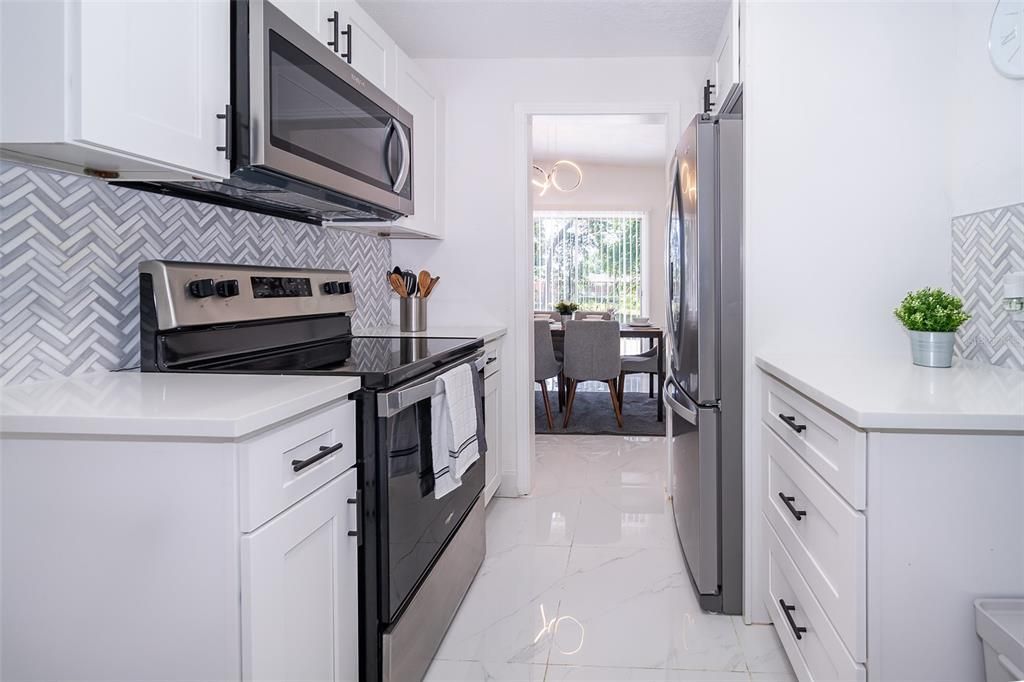 For Rent: $2,400 (3 beds, 2 baths, 1232 Square Feet)