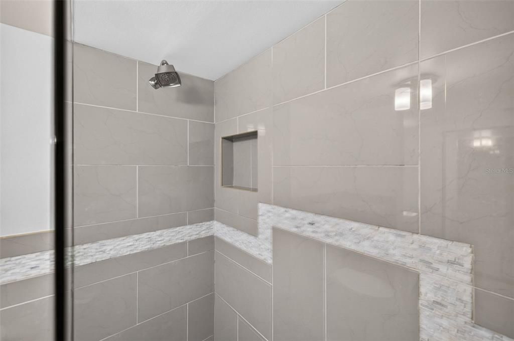 En Venta: $539,000 (2 camas, 2 baños, 1320 Pies cuadrados)