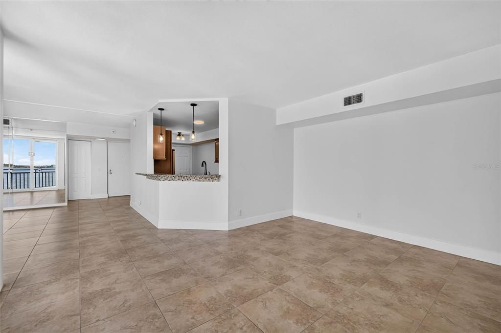 En Venta: $539,000 (2 camas, 2 baños, 1320 Pies cuadrados)