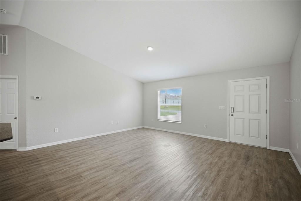 For Sale: $239,990 (3 beds, 2 baths, 1348 Square Feet)