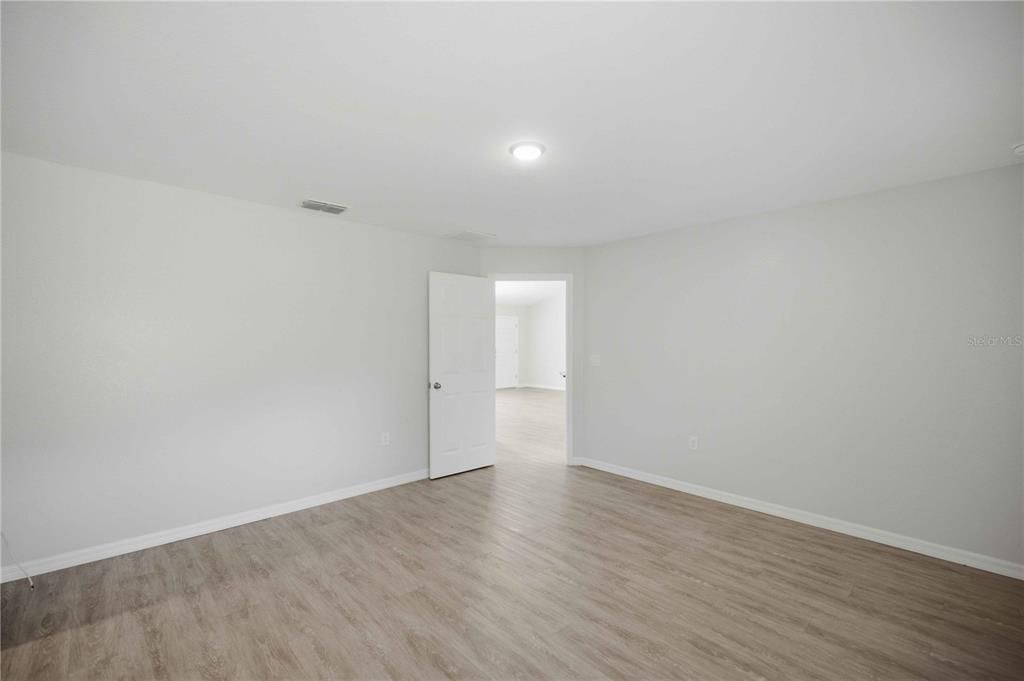 For Sale: $239,990 (3 beds, 2 baths, 1348 Square Feet)
