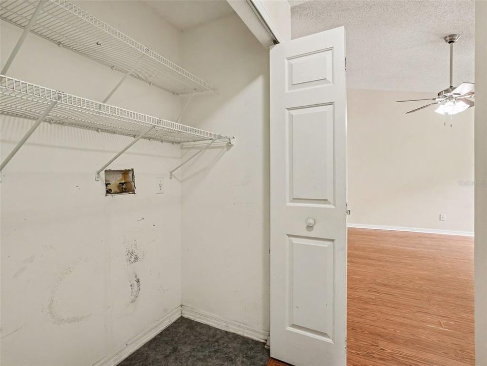 На продажу: $224,950 (3 спален, 2 ванн, 1285 Квадратных фут)