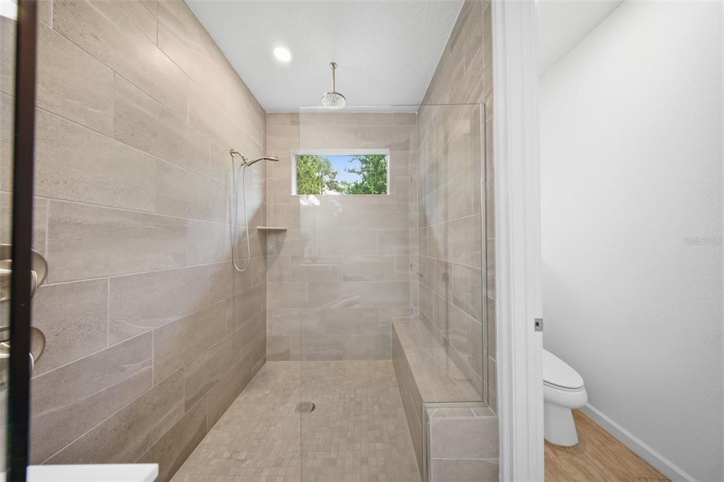 For Sale: $549,900 (4 beds, 3 baths, 2356 Square Feet)