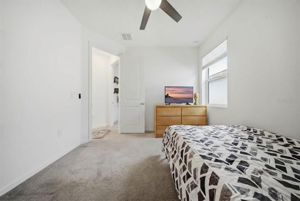 For Sale: $549,900 (4 beds, 3 baths, 2356 Square Feet)