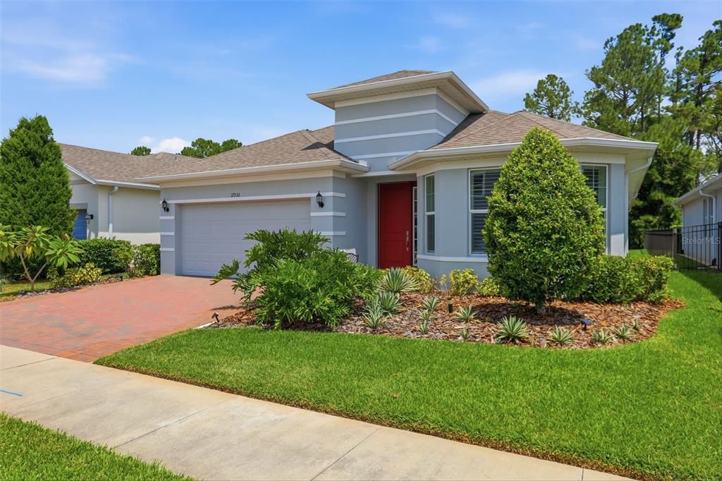 For Sale: $549,900 (4 beds, 3 baths, 2356 Square Feet)