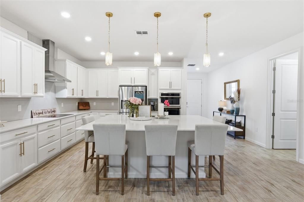 For Sale: $549,900 (4 beds, 3 baths, 2356 Square Feet)