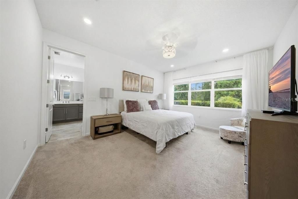 For Sale: $549,900 (4 beds, 3 baths, 2356 Square Feet)