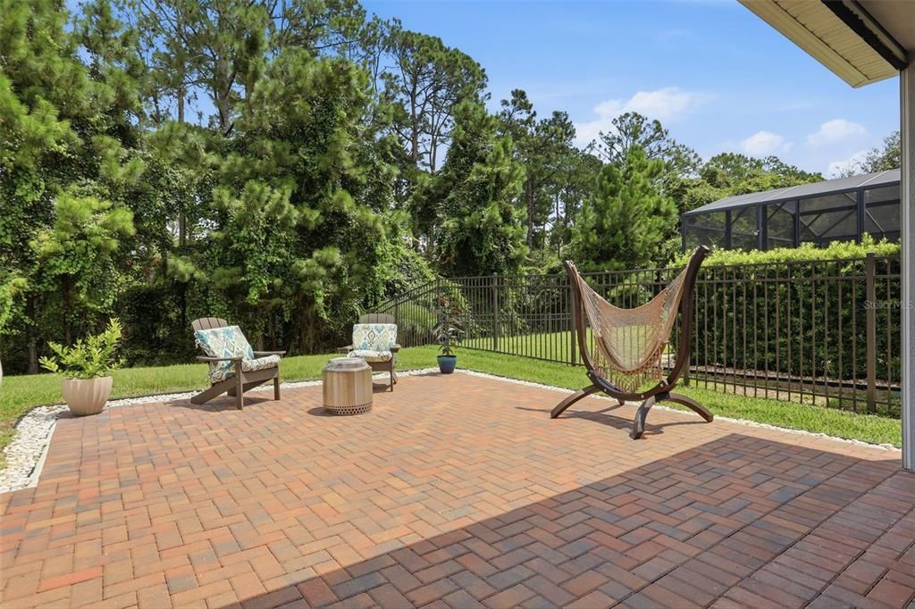 For Sale: $549,900 (4 beds, 3 baths, 2356 Square Feet)