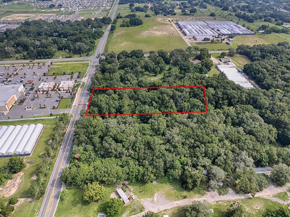 En Venta: $2,500,000 (2.58 acres)