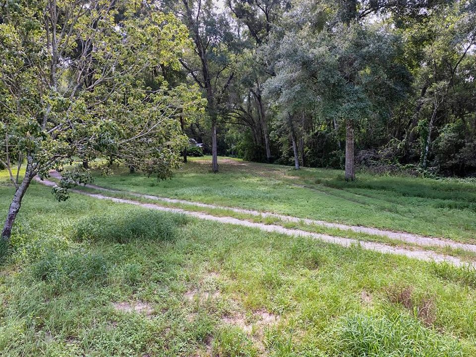En Venta: $2,500,000 (2.58 acres)
