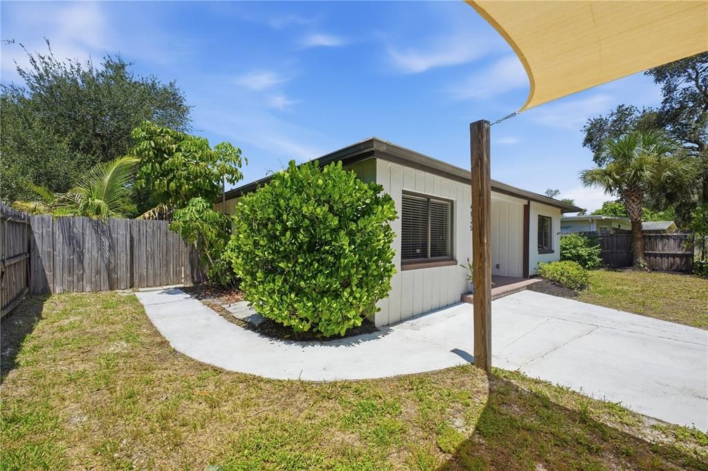 For Sale: $584,900 (3 beds, 3 baths, 1605 Square Feet)