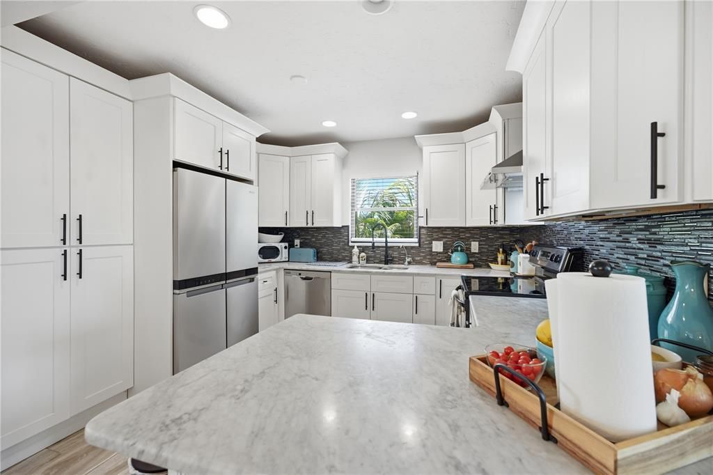 For Sale: $584,900 (3 beds, 3 baths, 1605 Square Feet)