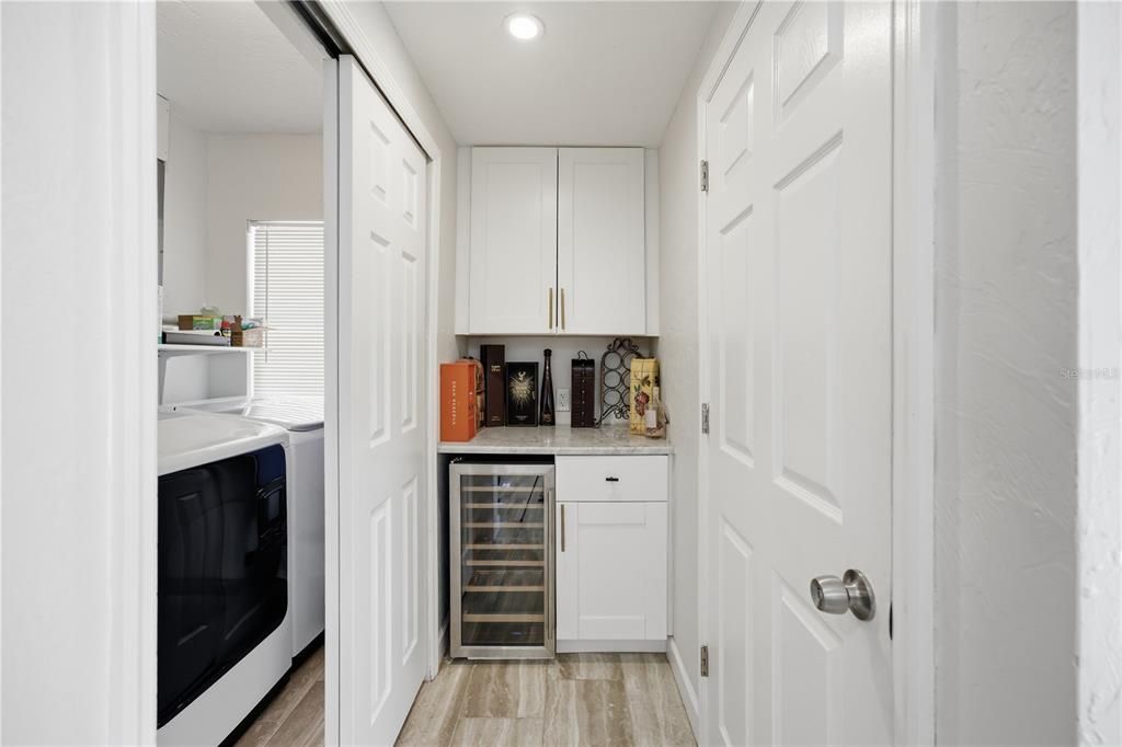 For Sale: $584,900 (3 beds, 3 baths, 1605 Square Feet)