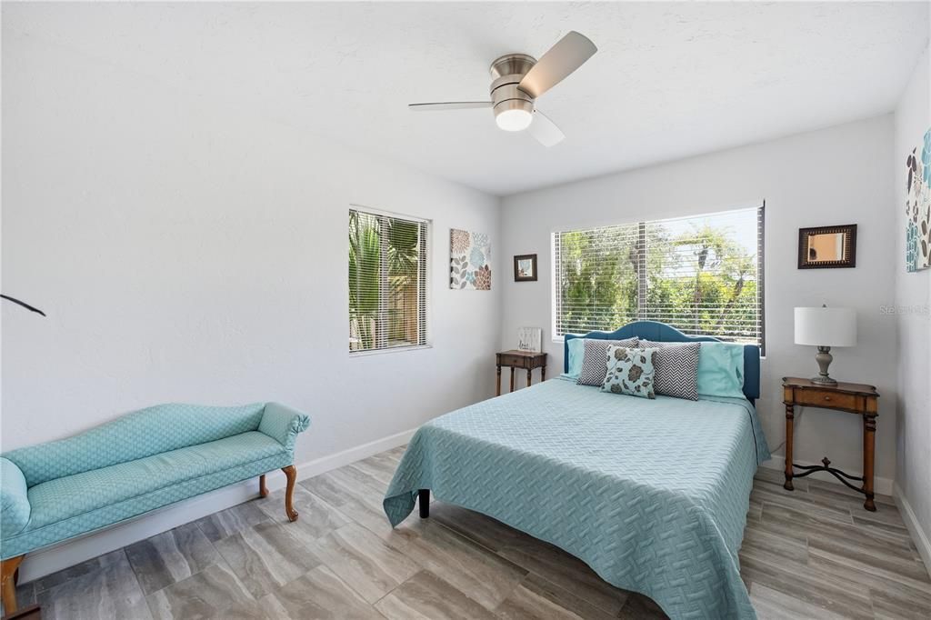 For Sale: $584,900 (3 beds, 3 baths, 1605 Square Feet)