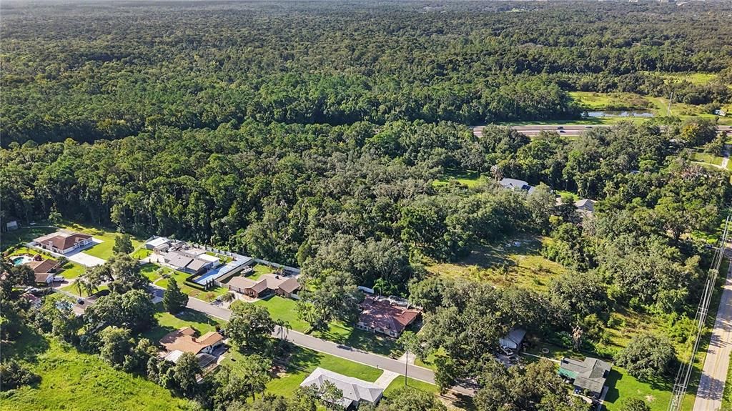 待售: $1,750,000 (15.04 acres)